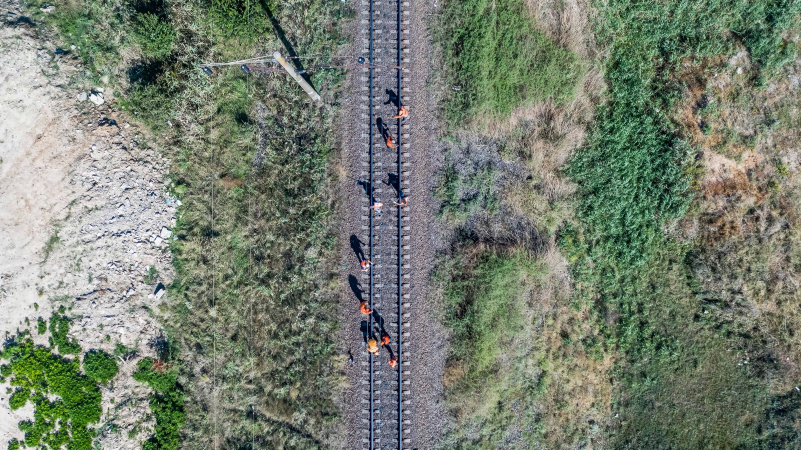 Signalling crew working on track